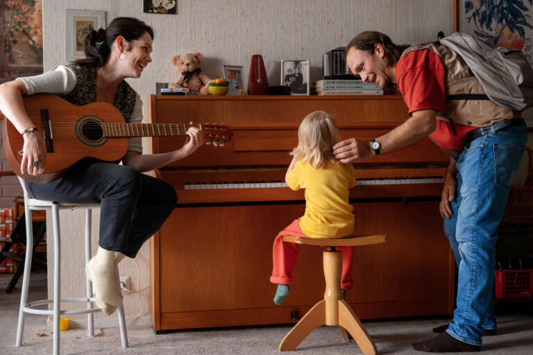 Elokuvajuliste: KAUNIS RIETAS ONNELLINEN (2026) - Näytökset: Ti 3.3. klo 17:15